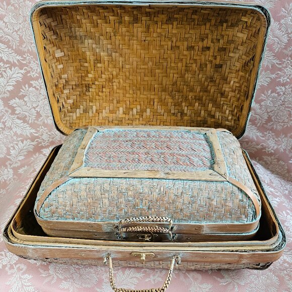 Vintage Pair of Vintage Woven Bamboo Wicker Suitcases - Picture 11 of 14